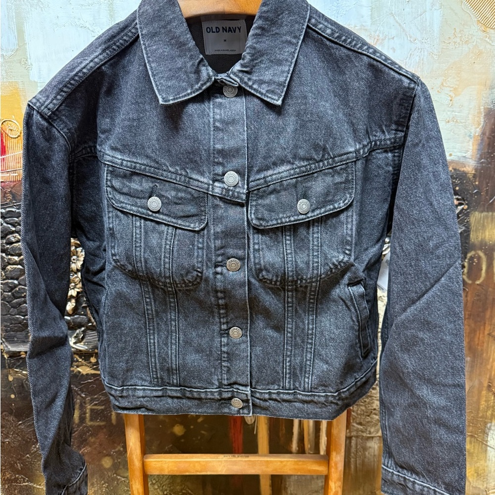 Women’s Old Navy Cropped Denim Jacket NWT!